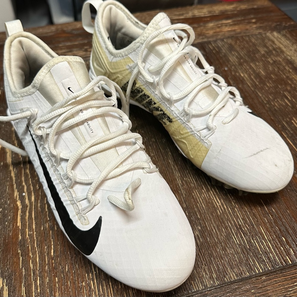 Nike cleats size 8.